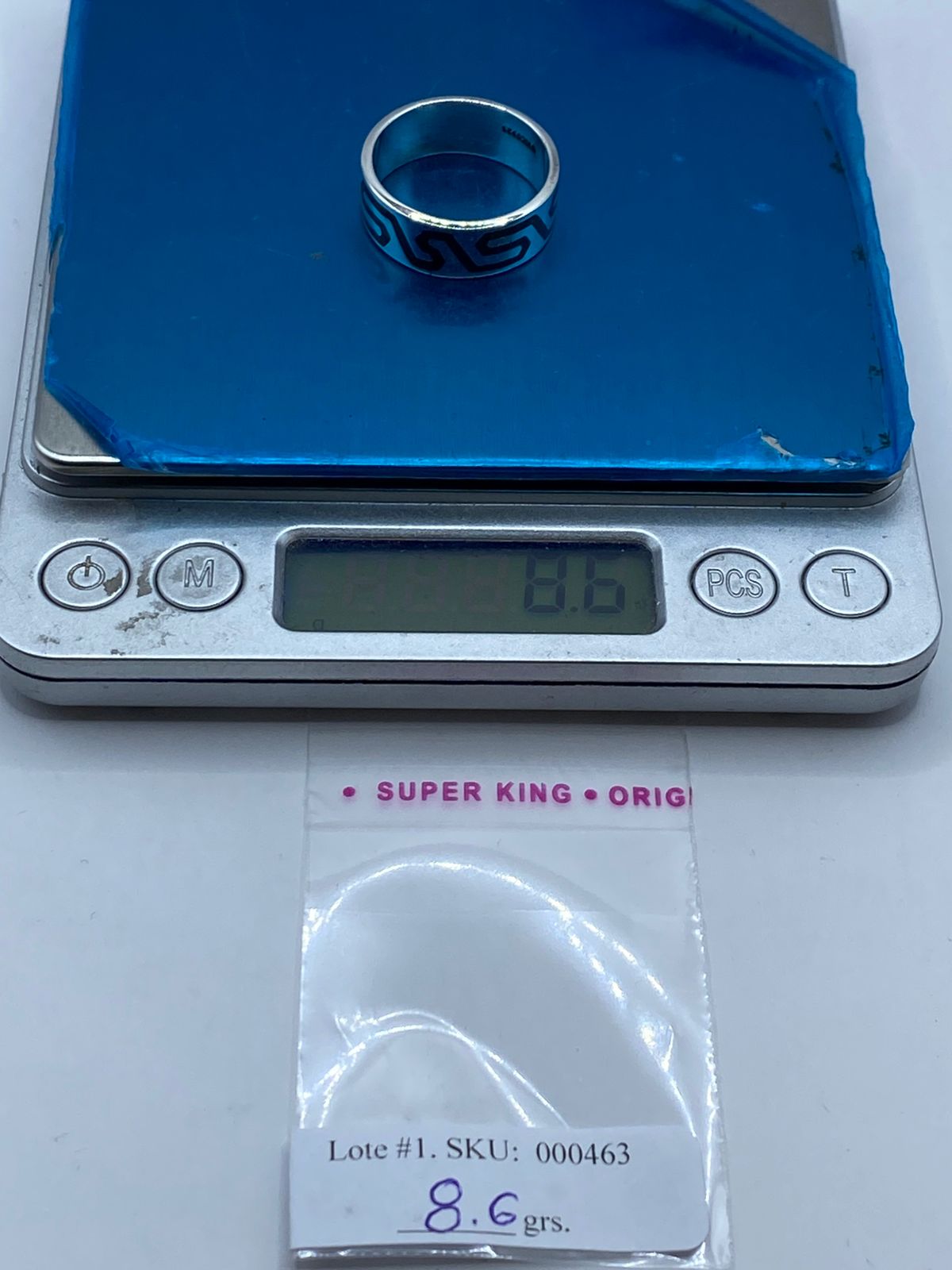 Anillo de Malaquita con Greca Fluida Calada en Plata .925, peso en gramos (báscula)