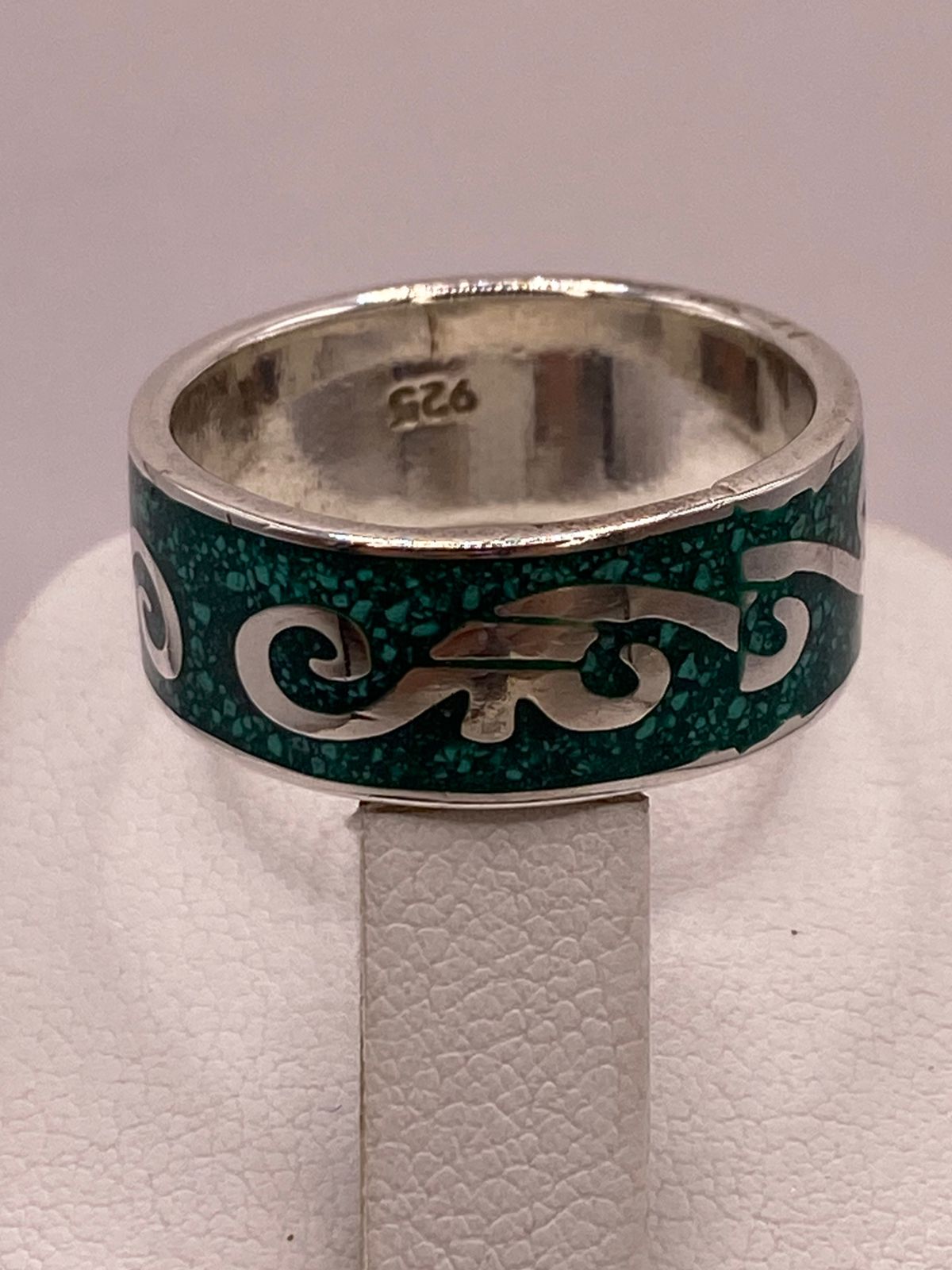 Anillo de Malaquita con Greca Ornamentada, sello de autenticidad Plata Ley .925
