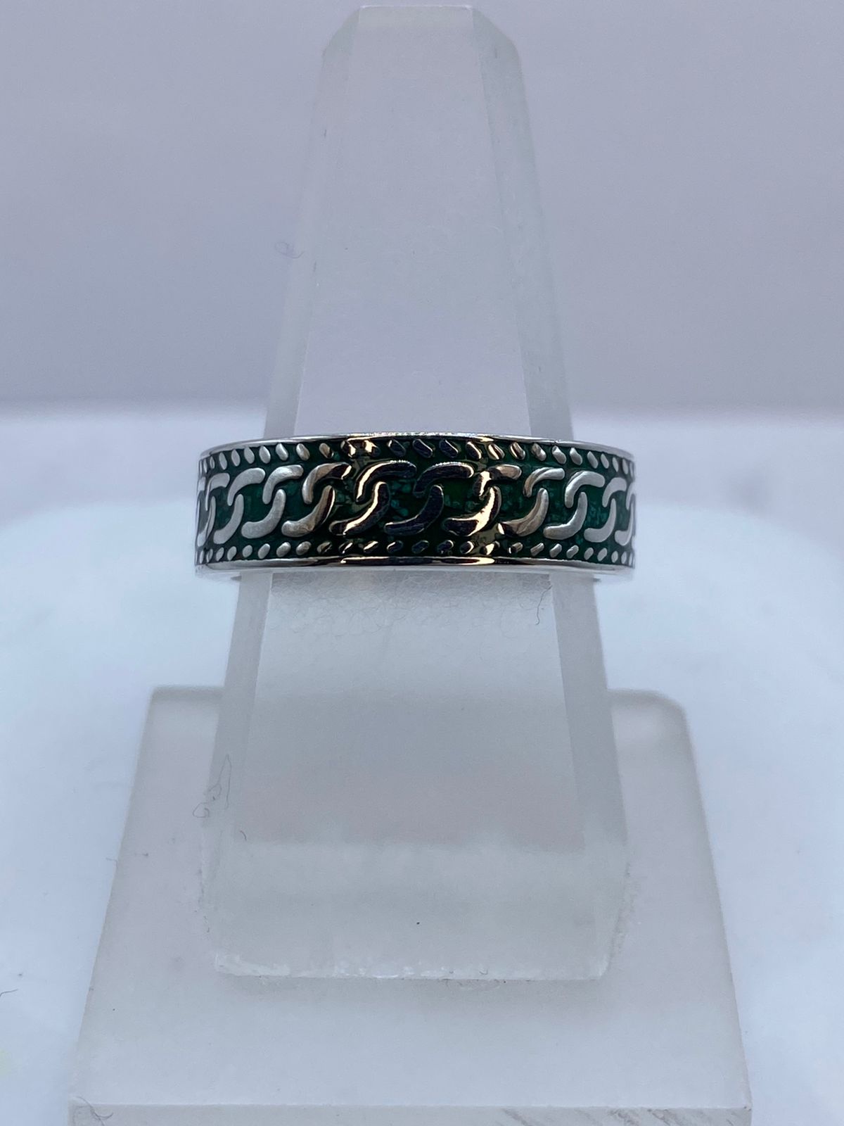 Anillo de Malaquita Entrelazada en Plata .925 — vista lateral