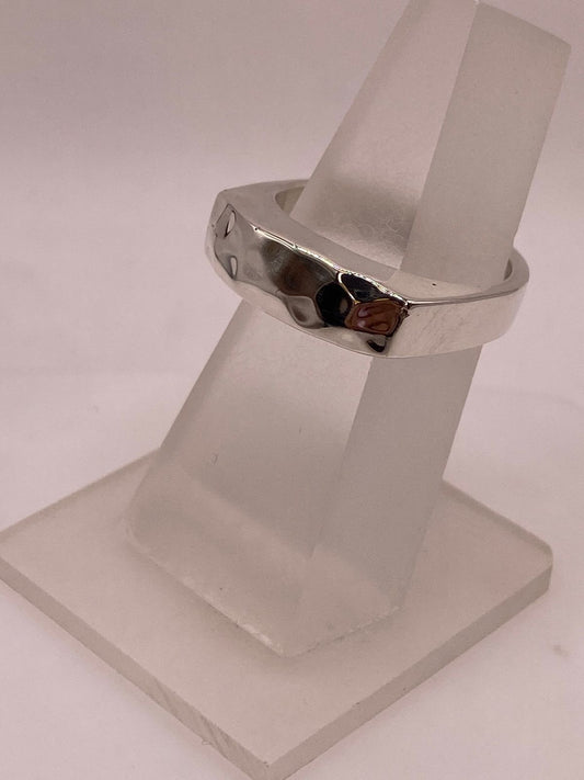 Anillo Martillado de Plata Ley .925, vista frontal