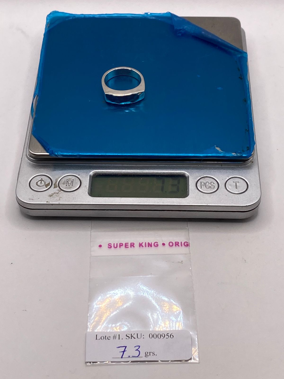 Anillo Martillado de Plata Ley .925, peso en gramos (báscula)