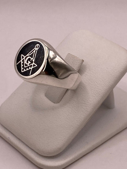 Anillo Masónico Compás y Escuadra en Plata .925, vista frontal