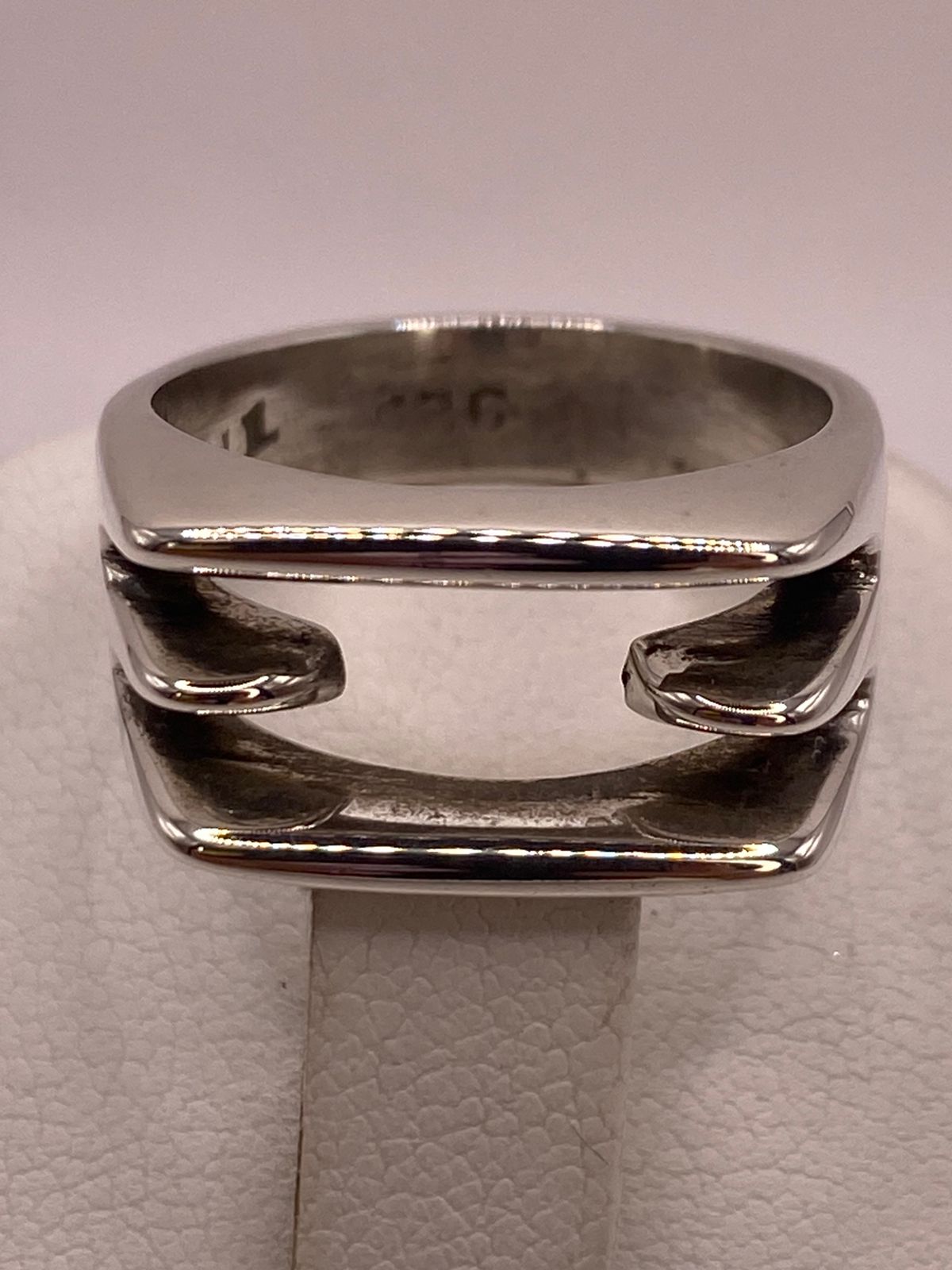 Anillo Moderno de Doble Barra Abierta en Plata .925, sello de autenticidad Plata Ley .925