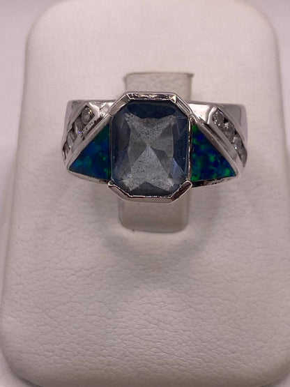Anillo Moderno de Plata 925 con Ópalo de Fuego y Zirconia, vista lateral