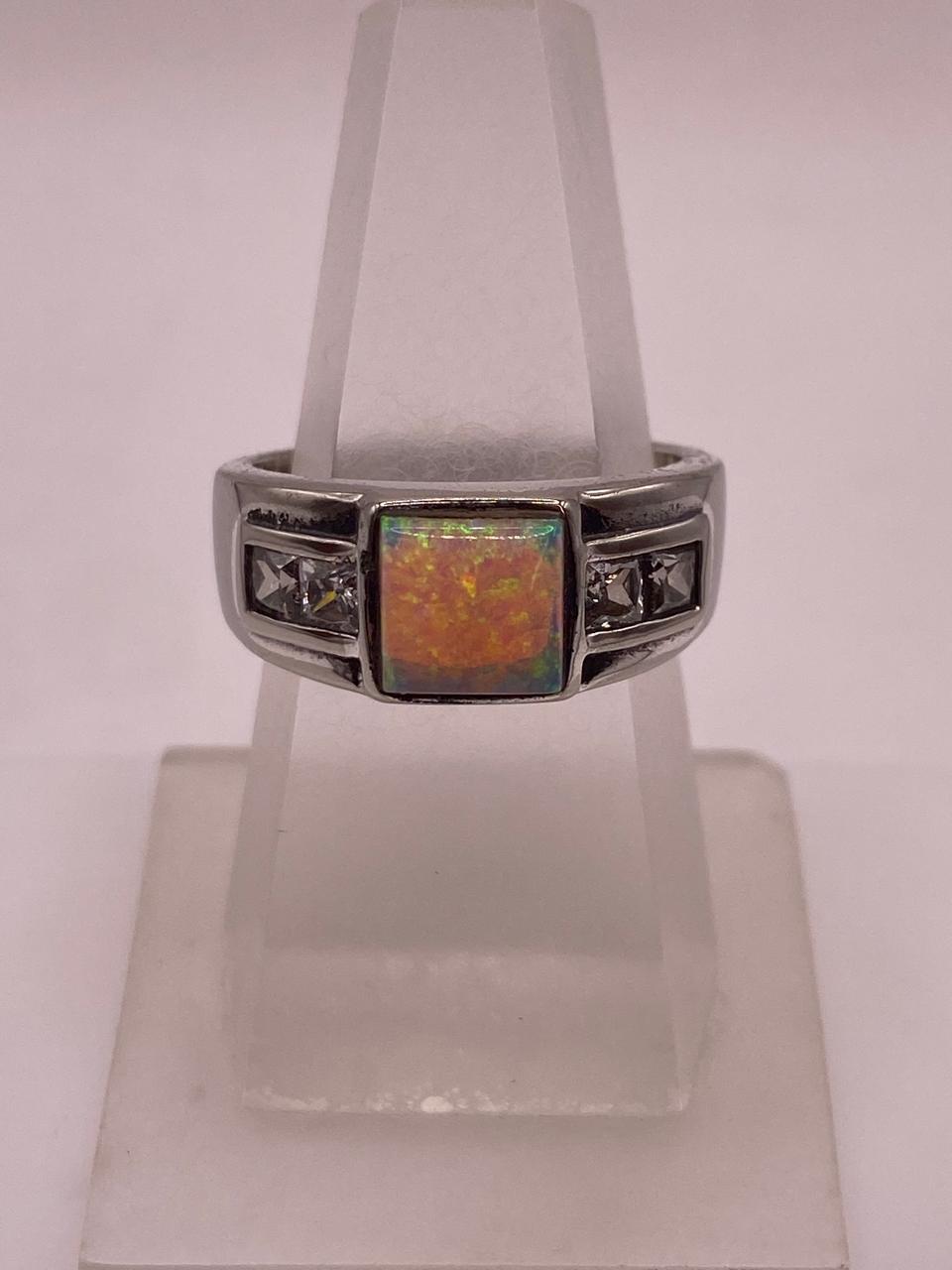 Anillo Moderno de Plata 925 con Ópalo de Fuego y Zirconia, vista lateral