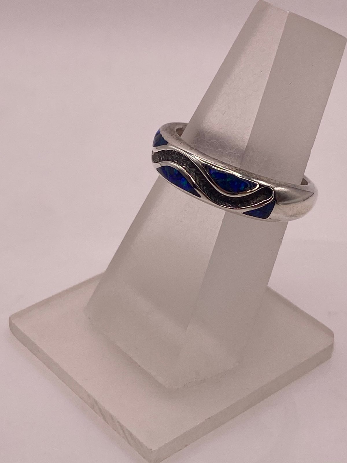 Anillo Moderno de Plata 950 con Ópalo de Fuego, vista frontal