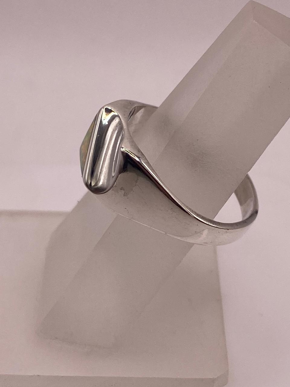 Anillo Moderno de Plata 950 con Ópalo de Fuego, sello de autenticidad Plata Ley .925