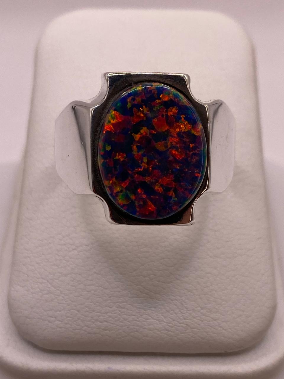 Anillo Montura Ovalada Contemporánea Plata Ley 950 con Ópalo de Fuego, vista lateral