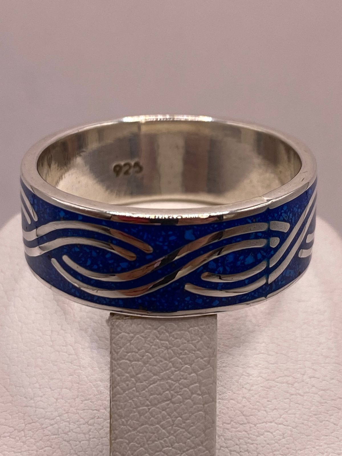 Anillo Motivo Abstracto Azul de Plata .925, sello de autenticidad Plata Ley .925