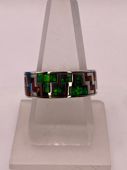 Anillo de Ópalo de Fuego Diseño Greca Plata Ley 950, vista lateral