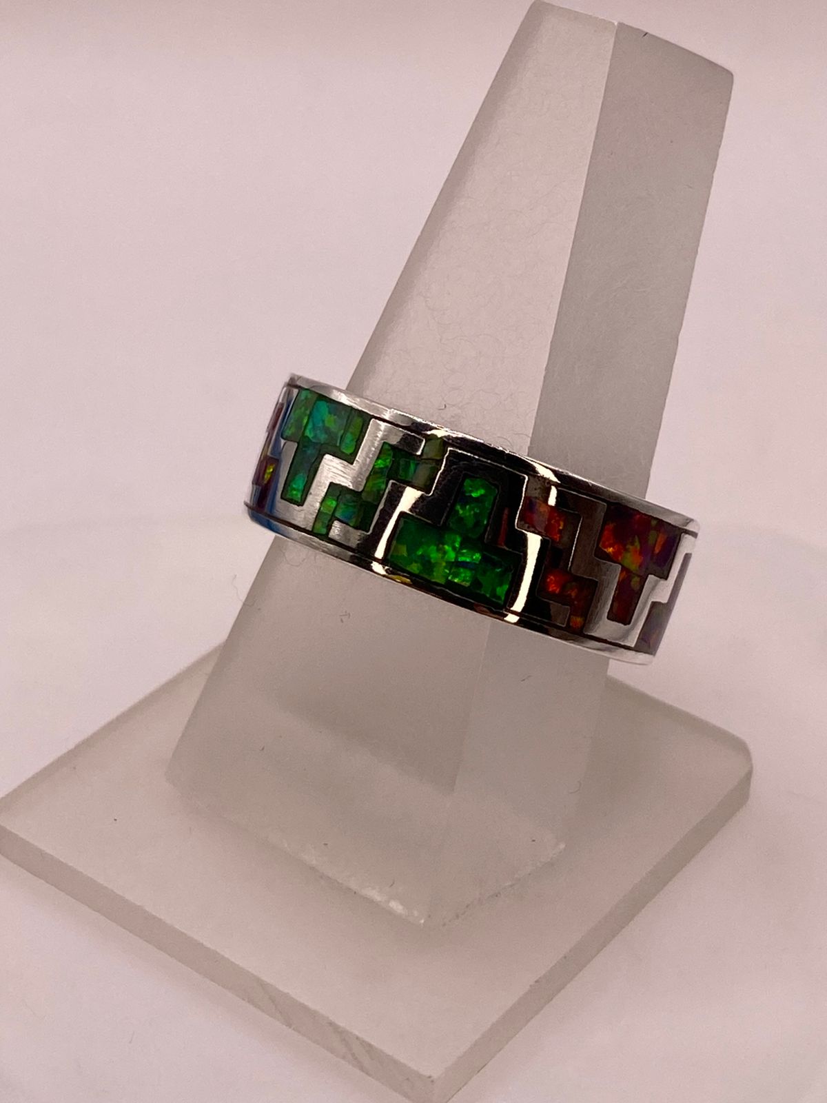 Anillo de Ópalo de Fuego Diseño Greca Plata Ley 950, vista frontal