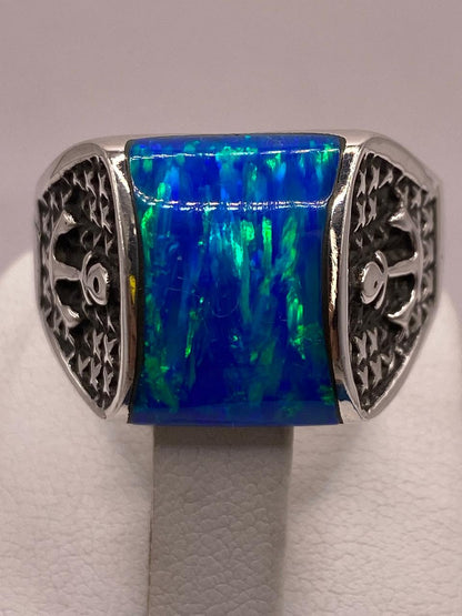 Anillo de Ópalo Azul con Detalle de Ancla en Plata .925