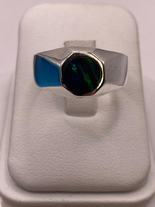 Anillo de Ópalo de Fuego Azul‑verde en Plata Ley 925 — ángulo diagonal