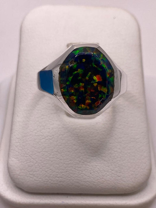 Anillo de Ópalo de Fuego Multicolor en Plata Ley 925
