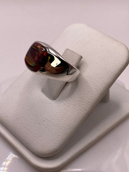 Anillo de Ópalo de Fuego Rojo‑naranja en Plata Ley 950, vista lateral