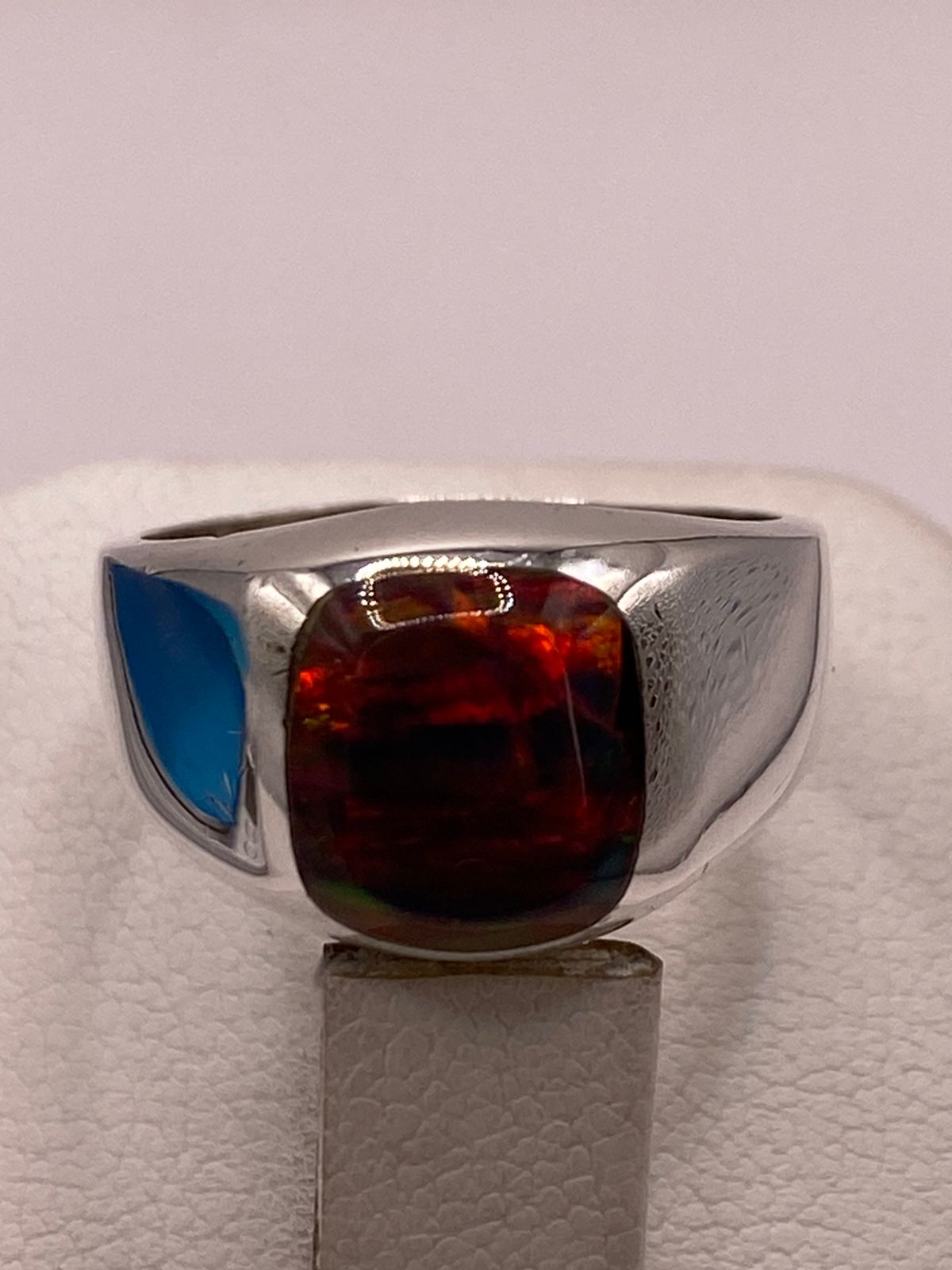 Anillo de Ópalo de Fuego Rojo‑Naranja en Plata Ley 950, vista superior