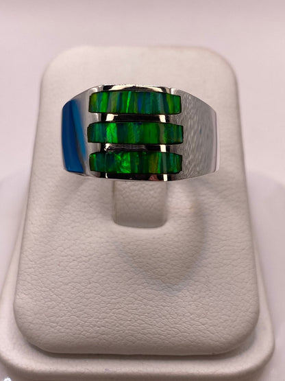 Anillo con Ópalo de Fuego Plata Ley 950 Diseño Triple Incrustación, vista frontal