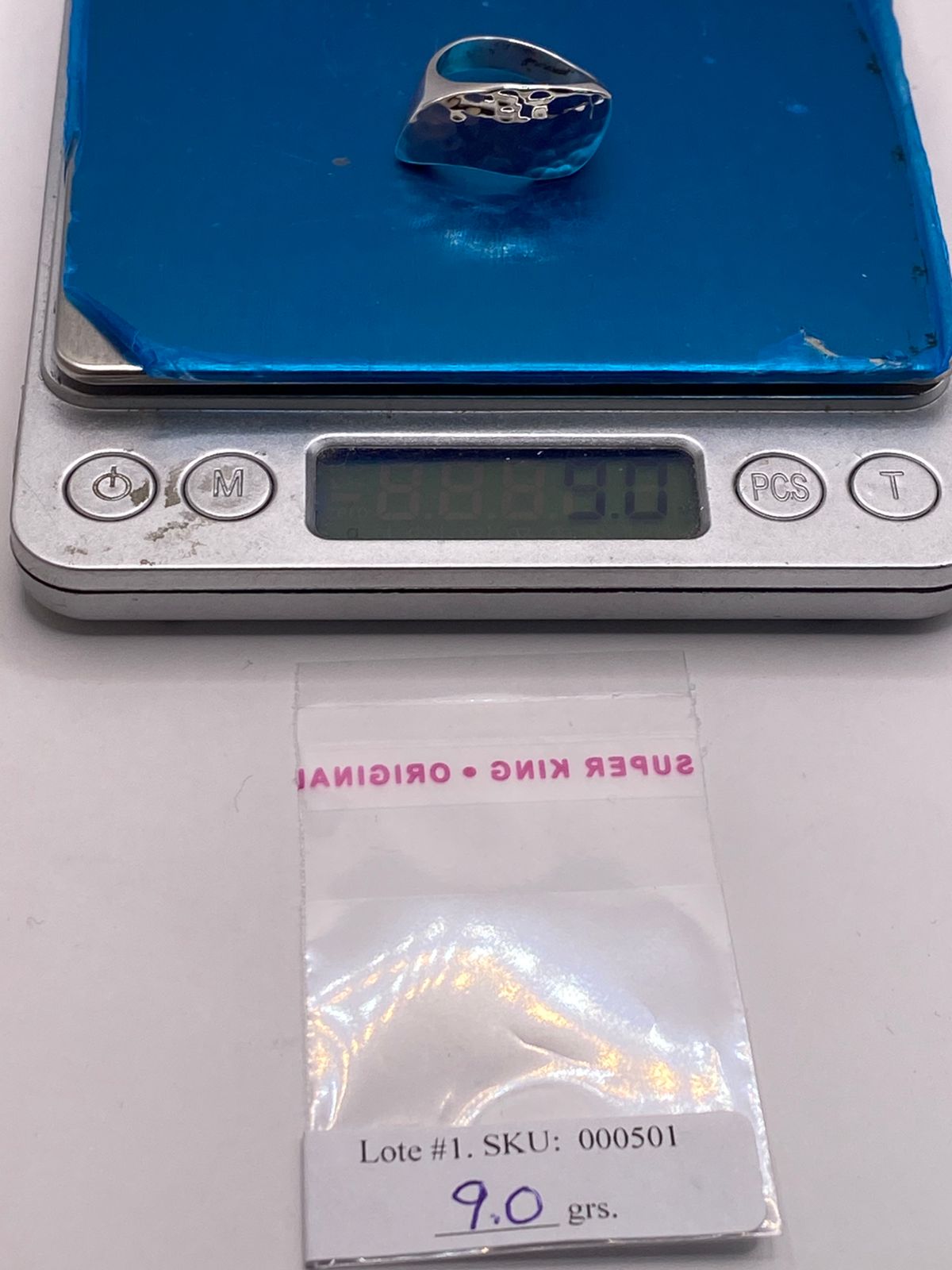 Anillo Orgánico Asimétrico en Plata .925, peso en gramos (báscula)