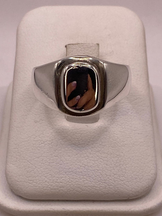 Anillo Ovalado Liso de Plata Ley .925 — ángulo diagonal