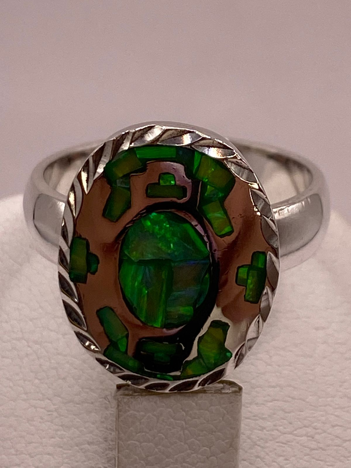 Anillo Ovalado Plata Ley 950 con Ópalo de Fuego, vista superior