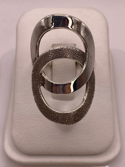 Anillo Óvalos Entrelazados en Plata .925 — ángulo diagonal