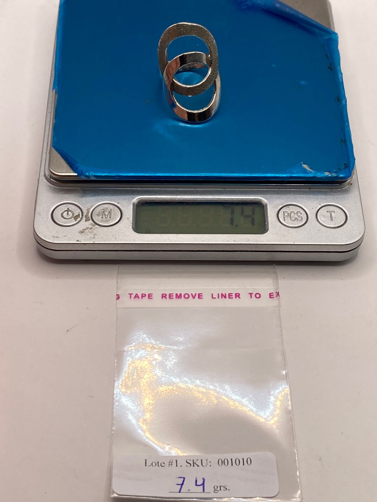 Anillo Óvalos Entrelazados en Plata .925, peso en gramos (báscula)