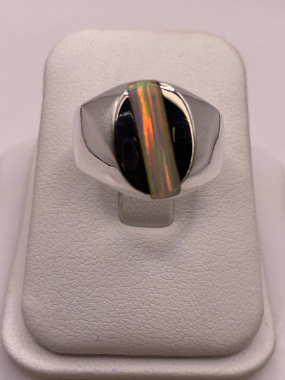 Anillo con Piedra Ópalo de Fuego en Plata Ley 950, vista lateral