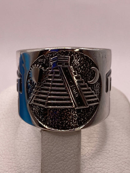 Anillo con Pirámide y Sol/Luna en Plata .925 , vista de detalle