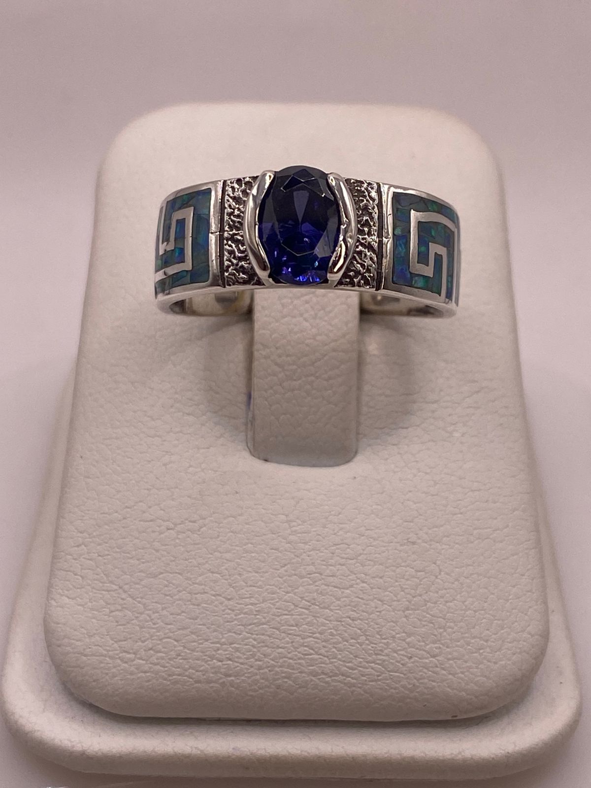Anillo de Plata 950 con Ópalo de Fuego y Zirconia Azul, vista lateral