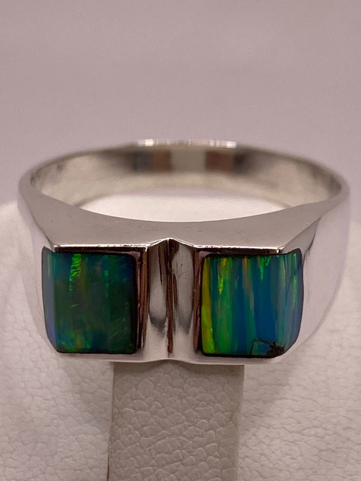 Anillo en Plata Ley 925 con Doble Incrustación de Ópalo de Fuego, vista posterior