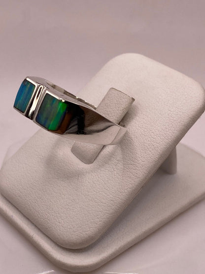 Anillo en Plata Ley 925 con Doble Incrustación de Ópalo de Fuego, vista lateral