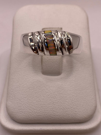 Anillo Plata Ley 925 con Ópalo de Fuego Diseño Contemporáneo, vista de detalle