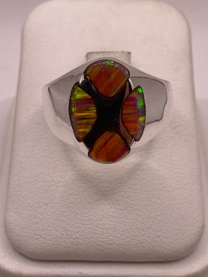 Anillo Plata Ley 925 con Ópalo de Fuego – Diseño Geométrico, vista lateral