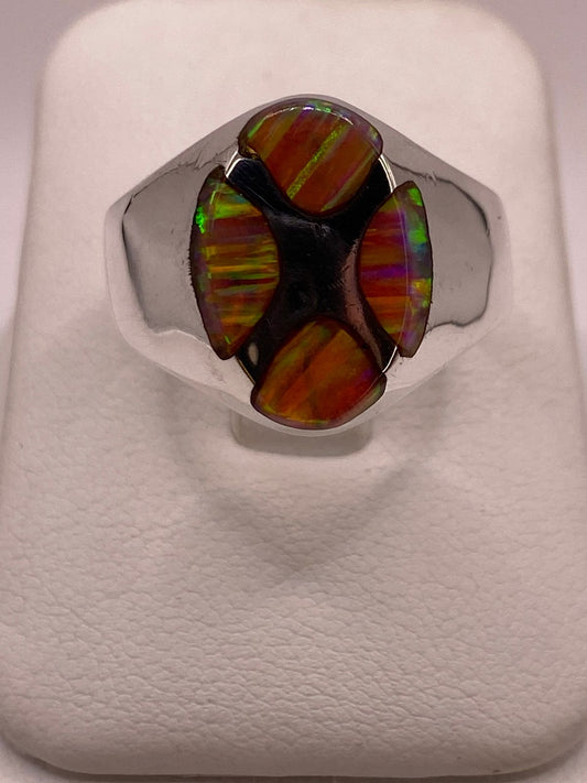 Anillo Plata Ley 925 con Ópalo de Fuego – Diseño Geométrico — ángulo diagonal