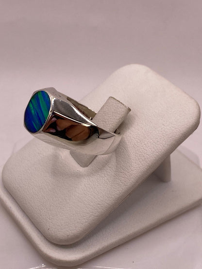 Anillo en Plata Ley 925 con Ópalo de Fuego Diseño Ovalado Moderno, vista frontal