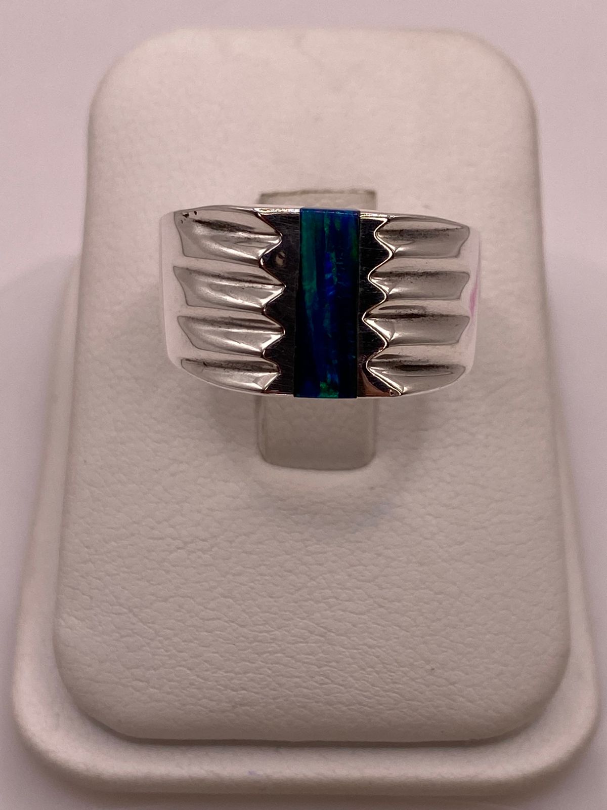 Anillo Plata Ley 925 con Ópalo de Fuego Diseño Contemporáneo Incrustación Vertical, vista de detalle