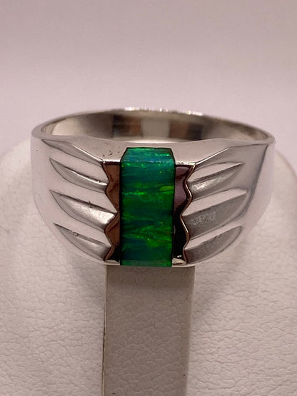 Anillo Plata Ley 925 con Ópalo Fuego Verde Diseño Contemporáneo con Incrustación Vertical, vista de detalle
