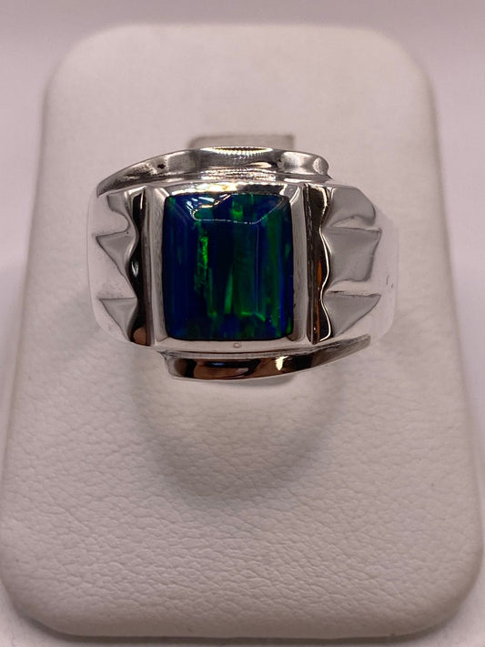 Anillo Plata Ley 925 con Ópalo de Fuego Diseño Rectangular Moderno — ángulo diagonal