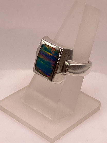 Anillo Plata Ley 925 con Ópalo de Fuego Multicolor Diseño Rectangular Moderno, vista lateral