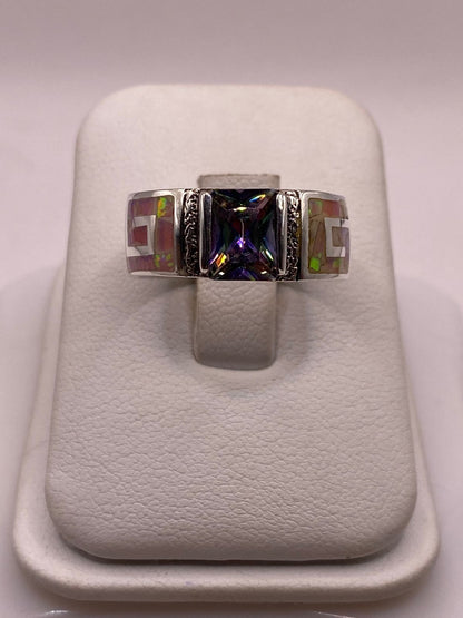 Anillo Plata Ley 950 con Ópalo de Fuego y Circonia Multicolor Diseño Greca, vista de detalle