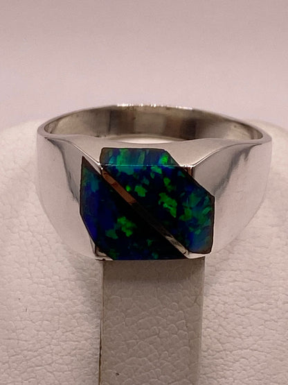 Anillo Plata Ley 950 con Ópalo de Fuego Diseño Moderno con Incrustación, vista lateral