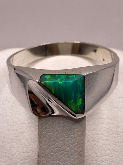 Anillo Plata Ley 950 con Ópalo de Fuego Diseño Moderno con Incrustación Diagonal, vista superior