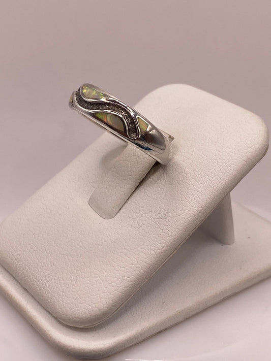 Anillo de Plata Ley 950 con Ópalo de Fuego y Diseño Ondulado, vista frontal