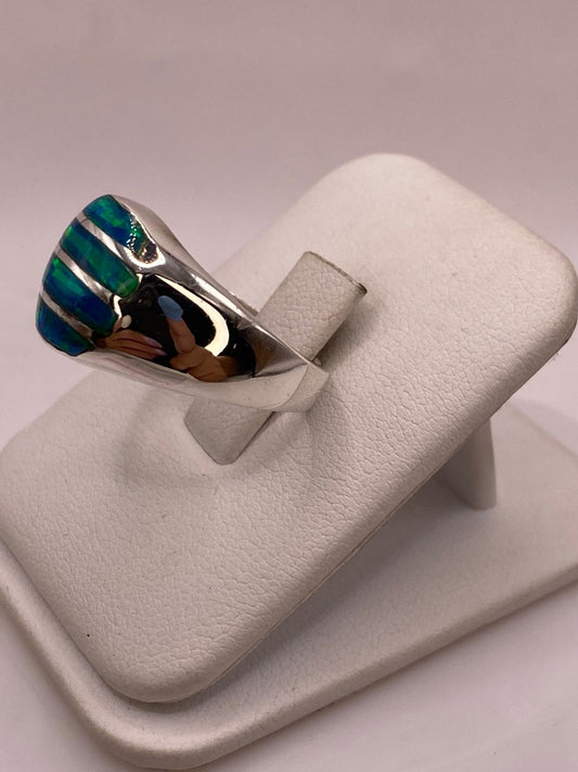 Anillo en Plata Ley 950 con Ópalo de Fuego Diseño Ovalado Segmentado, vista frontal