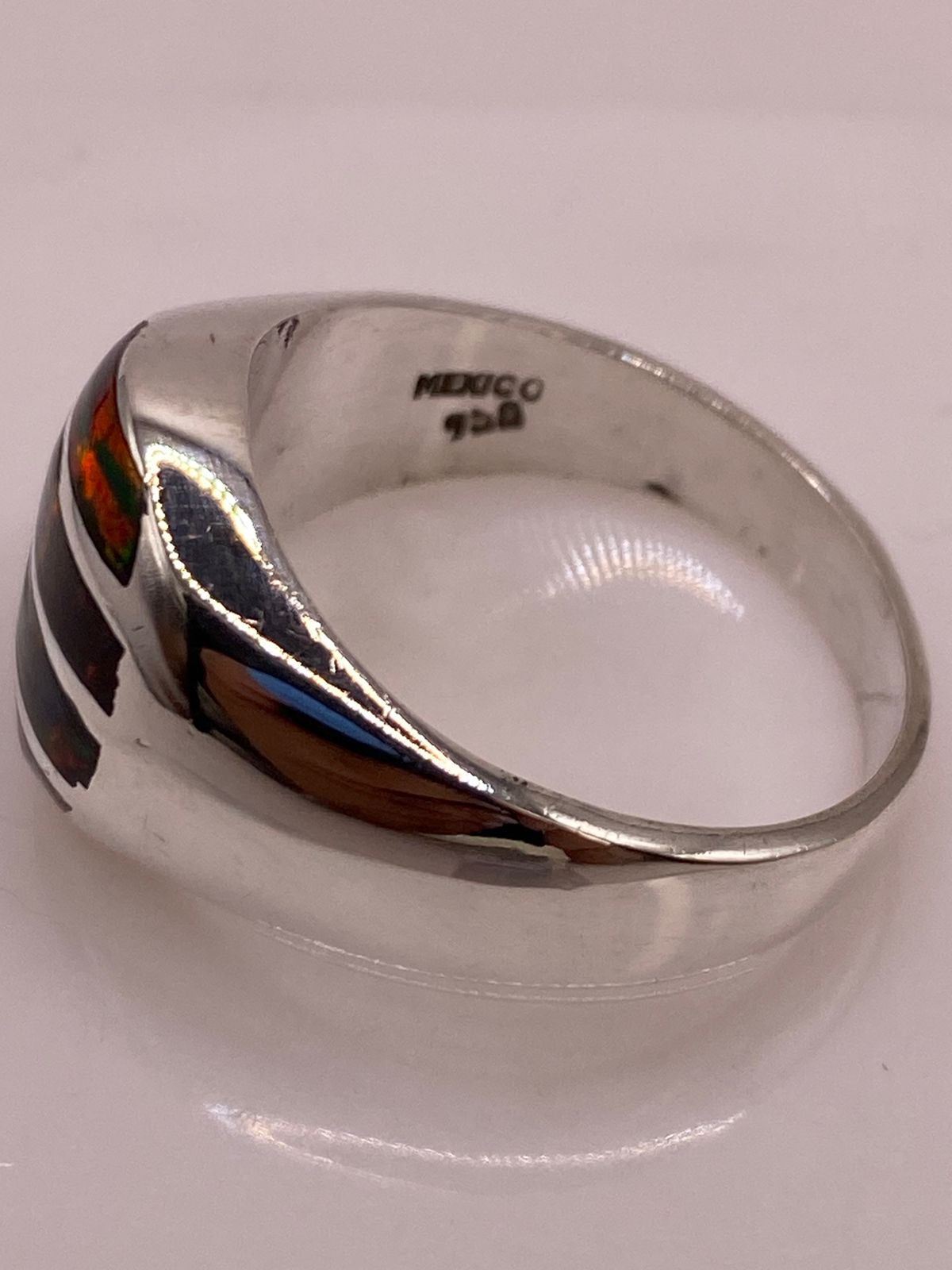 Anillo en Plata Ley 950 con Ópalo de Fuego Diseño Segmentado Artesanal, sello de autenticidad Plata Ley .925