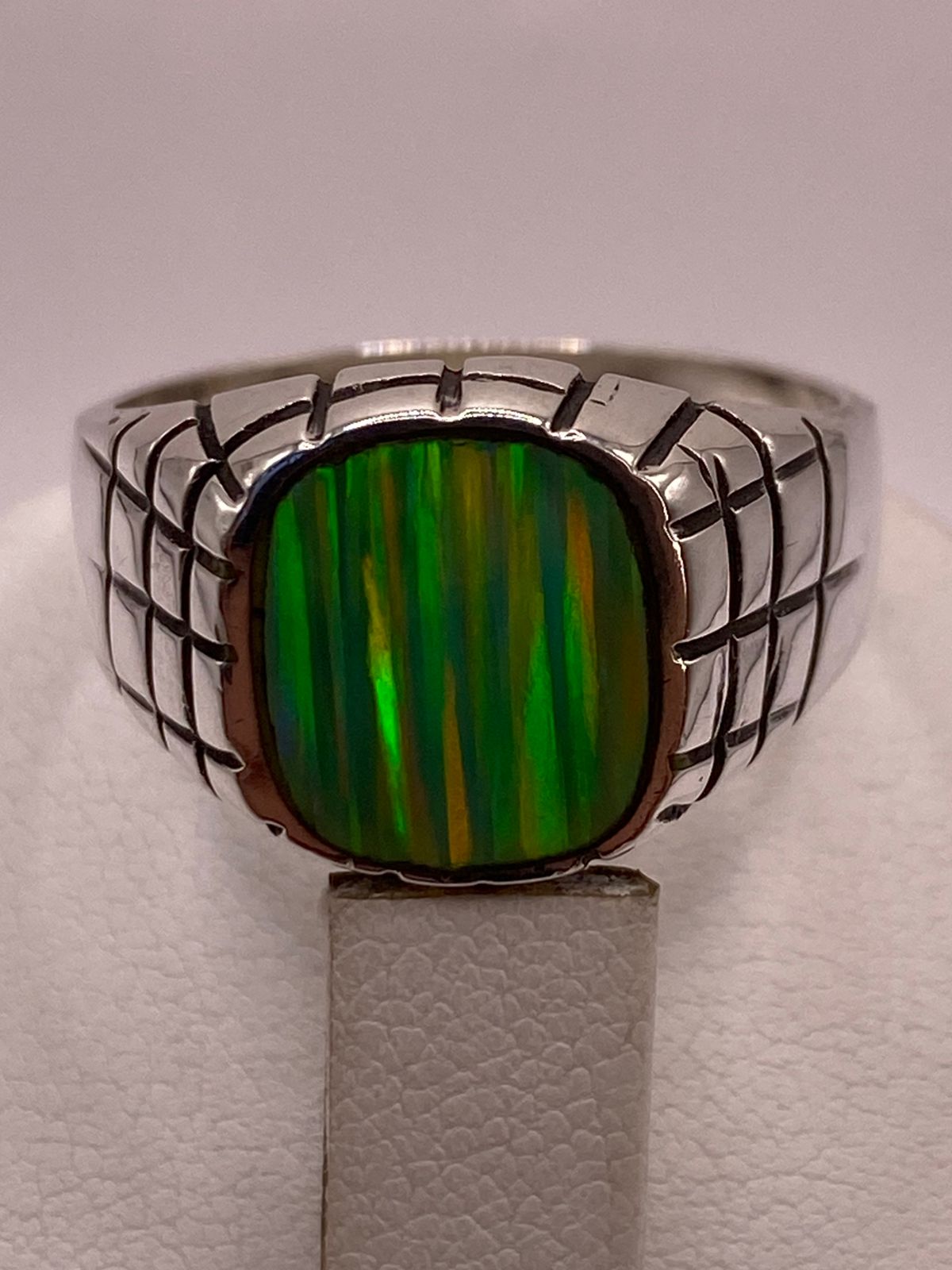 Anillo Plata Ley 950 con Ópalo de Fuego Diseño Segmentado Moderno, vista superior