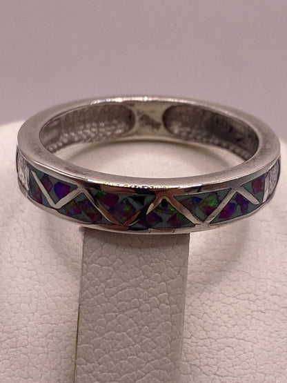 Anillo de Plata Ley 950 con Ópalo de Fuego Multicolor y Figuras Geométrica, sello de autenticidad Plata Ley .925