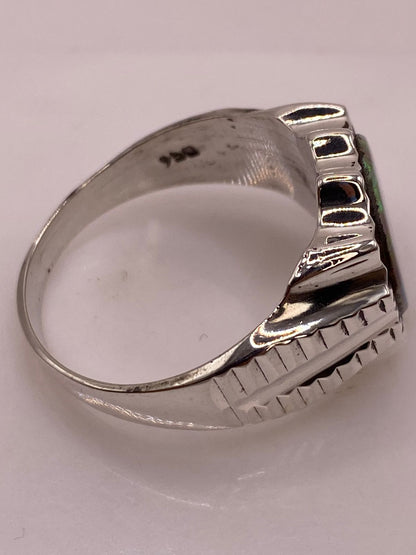 Anillo en Plata Ley 950 con Ópalo de Fuego Verde Diseño Circular Artesanal, sello de autenticidad Plata Ley .925