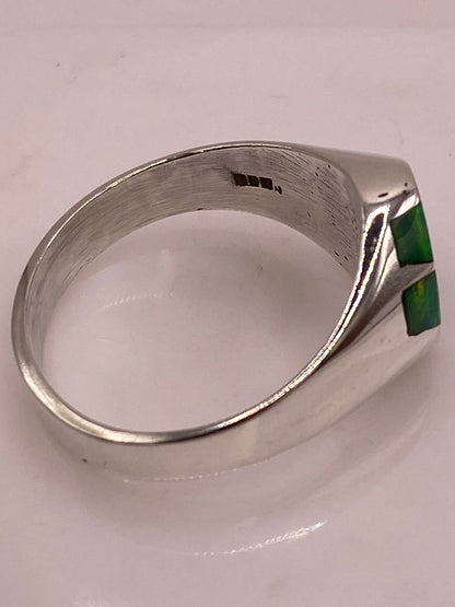 Anillo Plata Ley 950 con Ópalo de Fuego Verde Diseño Ovalado Dividido, sello de autenticidad Plata Ley .925