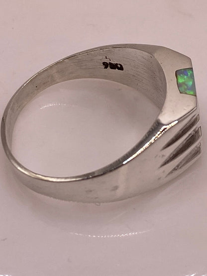 Anillo Plata Ley 950 con Ópalo de Fuego Verde Diseño Moderno con Incrustación, sello de autenticidad Plata Ley .925